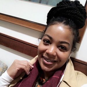 Meet your Posher, Lisa